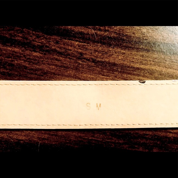 Leather chrome buckle Boston Proper 1.5”w belt - Picture 5 of 7